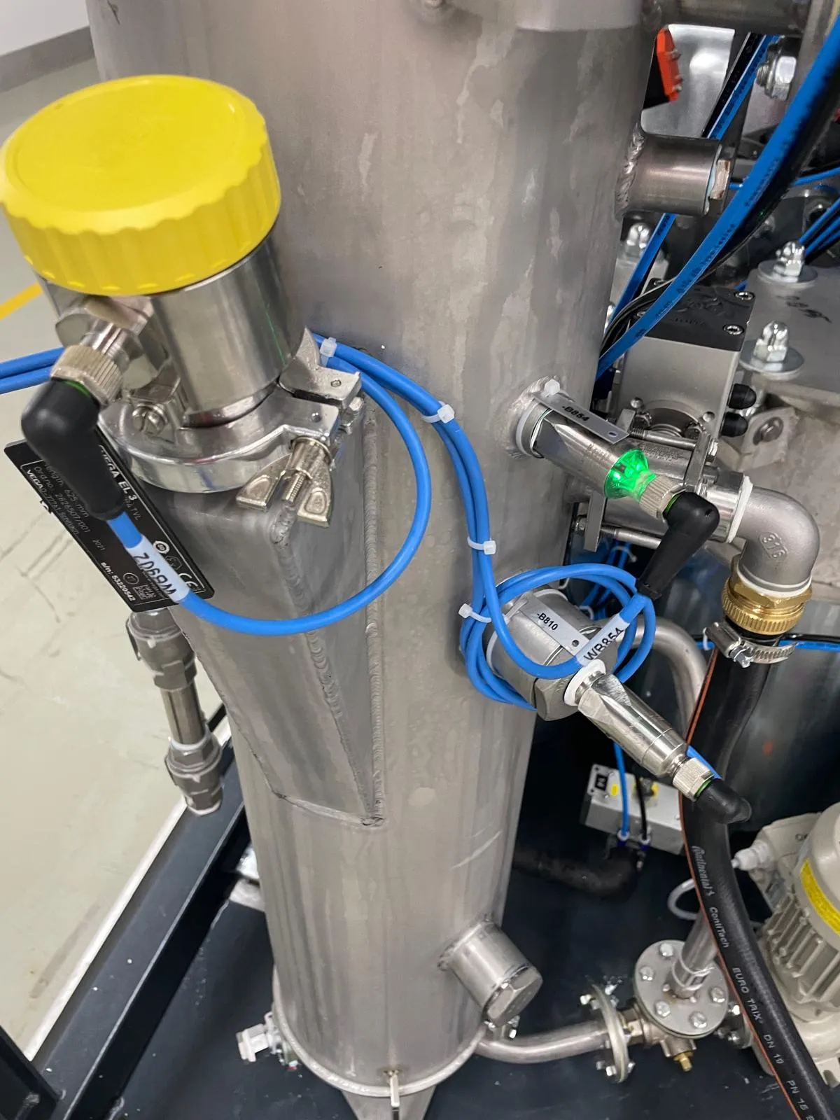 Precision component cleaning