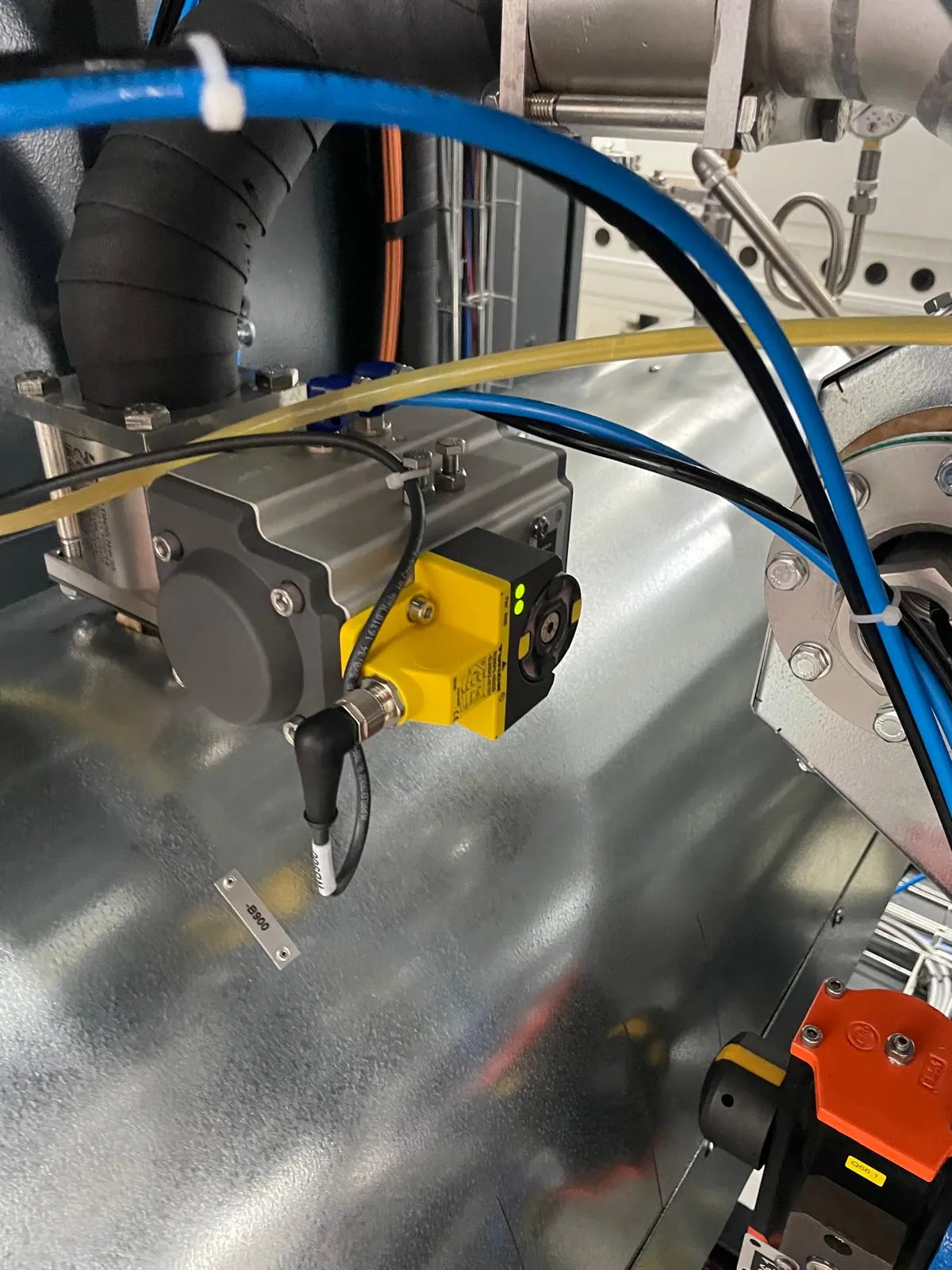 Industrial cleaning process